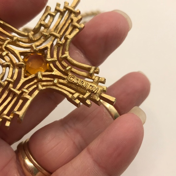 Vintage Sarah Coventry Gold-Tone Cross Pendant Necklace - Picture 5 of 11